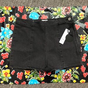 Classic high waisted denim shorts